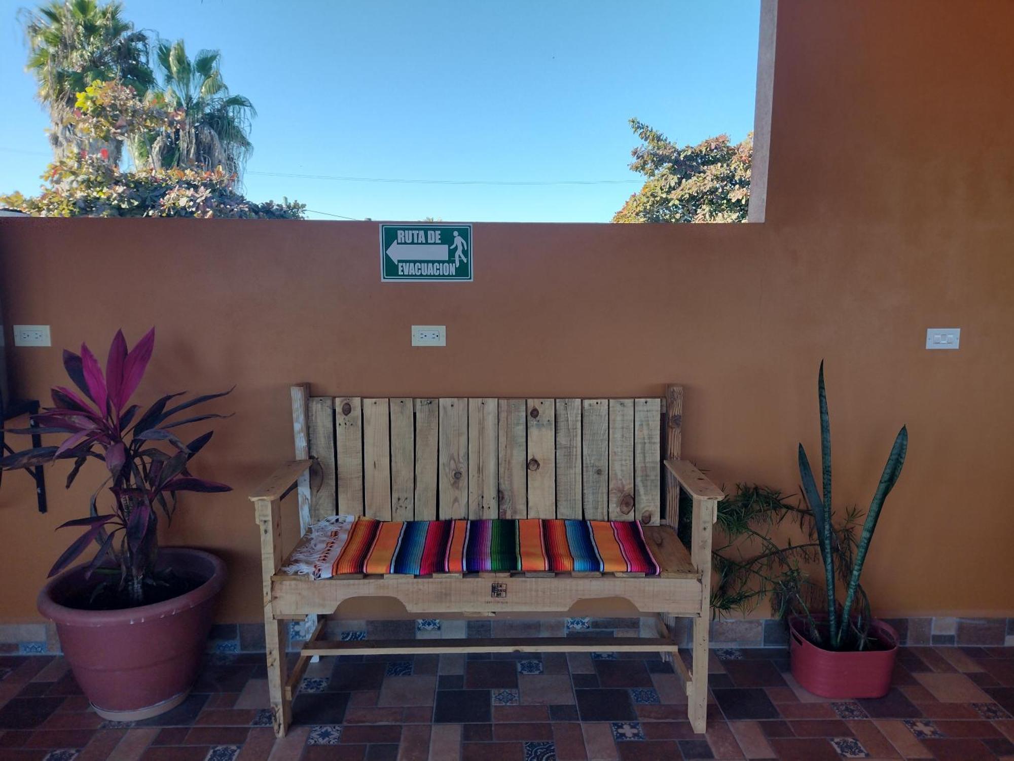 Hotel Prado'S Puerto San Carlos Exterior photo